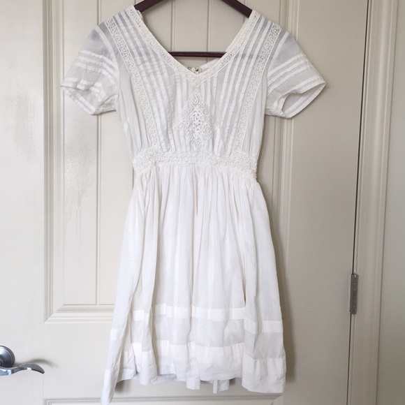 Urban Outfitters Dresses & Skirts - Urban Outfitters Thistle and Pearl Size 0 Dress